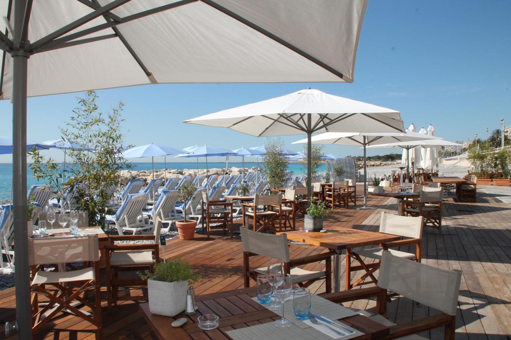 Radisson Blu Hotel Nice Exterior photo
