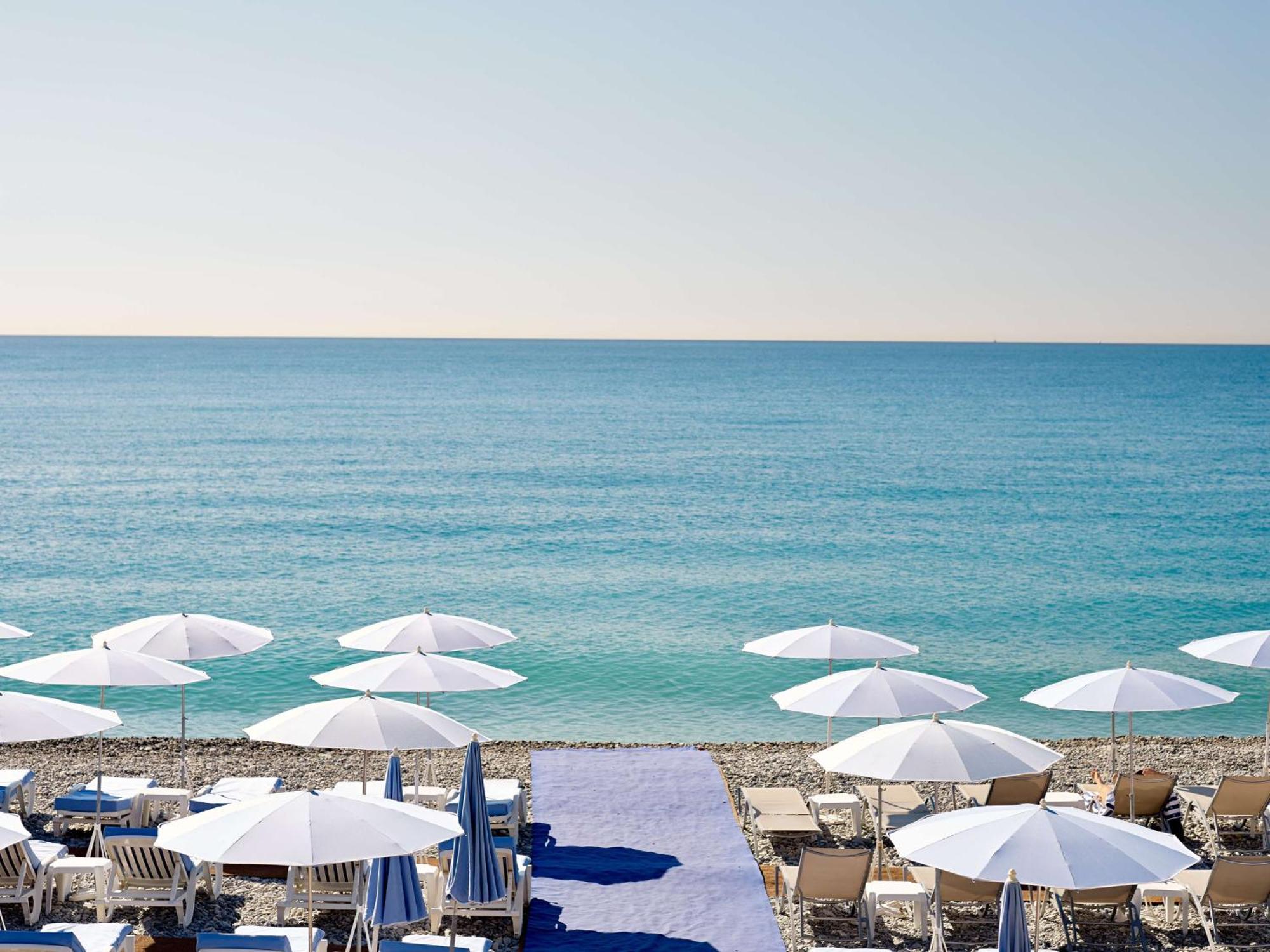 Radisson Blu Hotel Nice Exterior photo